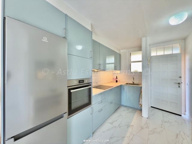 1 sypialnia Apartament na sprzedaż w Los Cristianos, Arona z basenem - 425 000 € (Ref: 9553116)