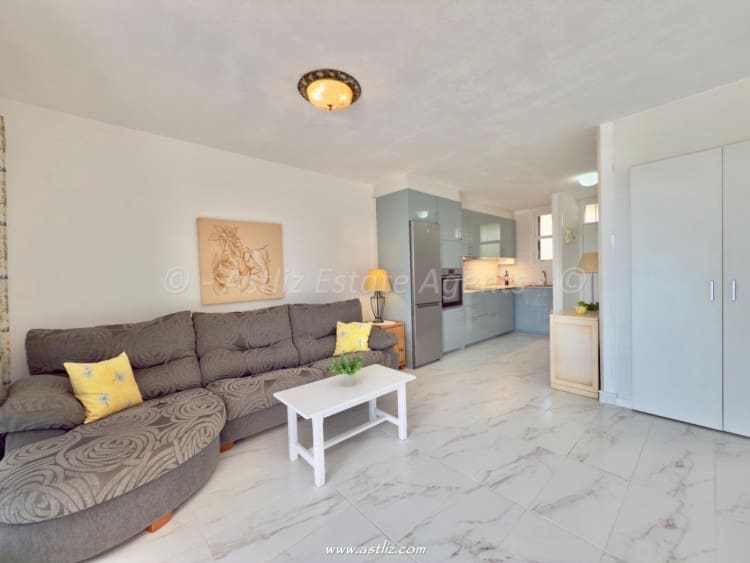 1 sypialnia Apartament na sprzedaż w Los Cristianos z basenem - 425 000 € (Ref: 9553116)