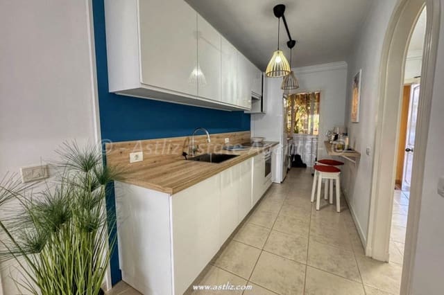 2 soveværelse Lejlighed til salg i Playa San Juan, Guía de Isora med swimmingpool - € 450.000 (Ref: 9588103)