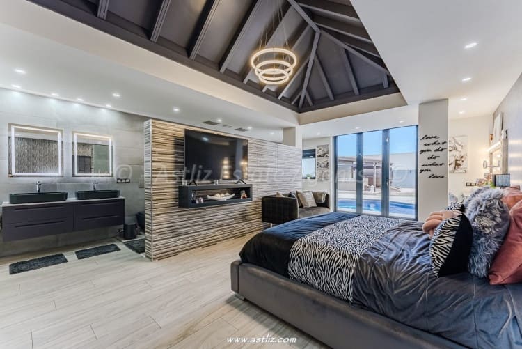 3 soveværelse Villa til salg i Aldea Blanca (Tenerife) med swimmingpool - € 1.900.000 (Ref: 9624036)