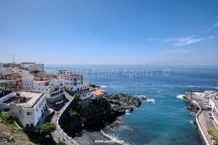 Chalet de 3 habitaciones en Puerto Santiago en venta - 420.000 € (Ref: 9626500)