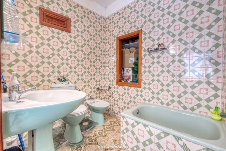 Chalet de 3 habitaciones en Puerto Santiago en venta - 420.000 € (Ref: 9626500)