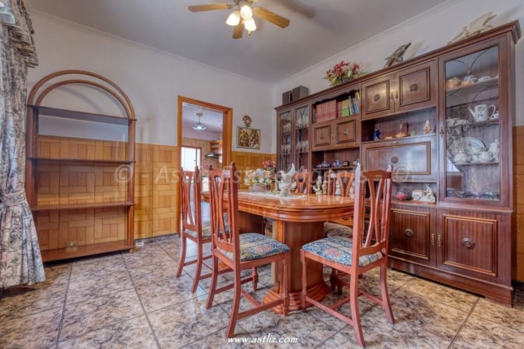 Chalet de 3 habitaciones en Puerto Santiago en venta - 420.000 € (Ref: 9626500)