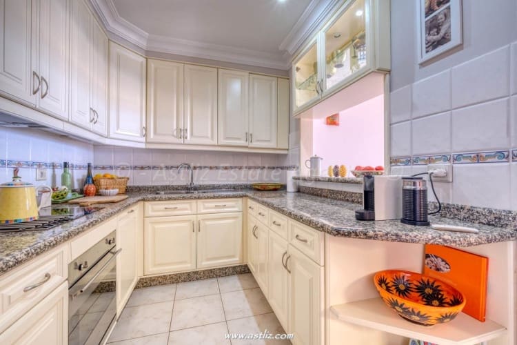 2 bedroom Apartment for sale in Puerto Santiago with pool - € 530,000 (Ref: 9626501)