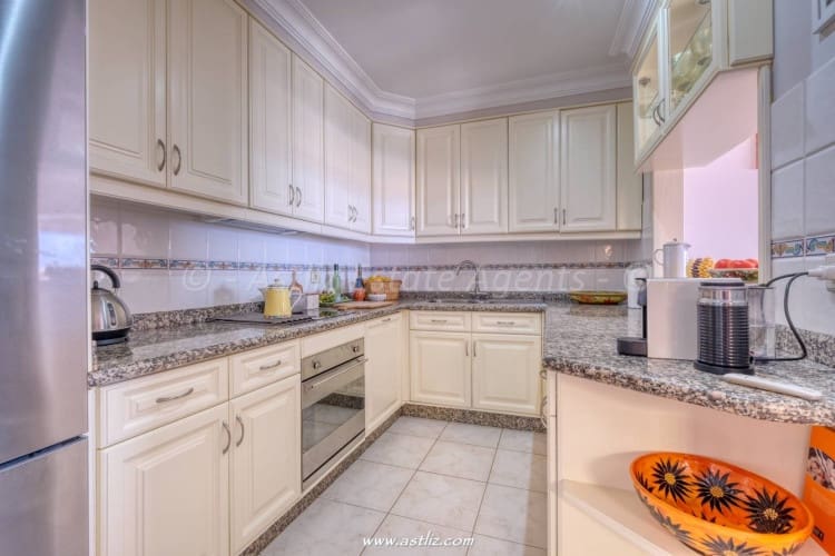 2 bedroom Apartment for sale in Puerto Santiago with pool - € 530,000 (Ref: 9626501)