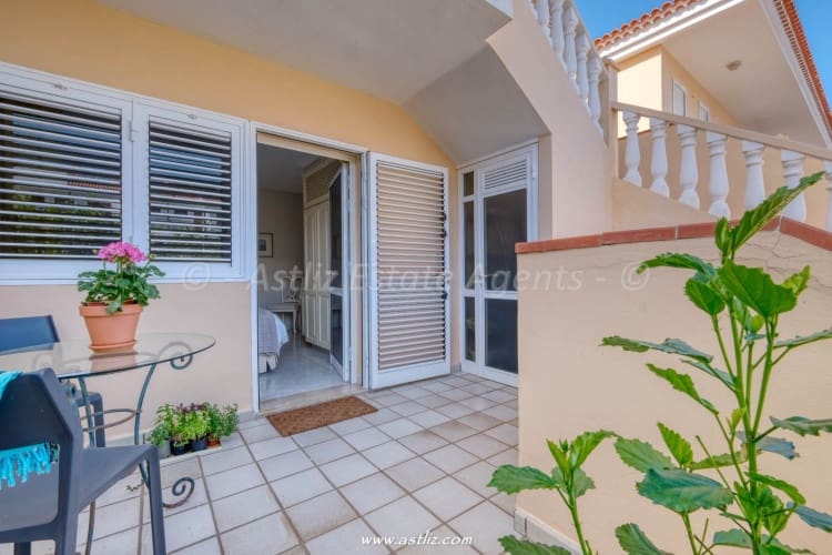 2 bedroom Apartment for sale in Puerto Santiago with pool - € 530,000 (Ref: 9626501)