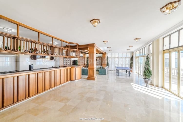 8 soveværelse Villa til salg i Santa Cruz de Tenerife med swimmingpool - € 2.490.000 (Ref: 9634709)