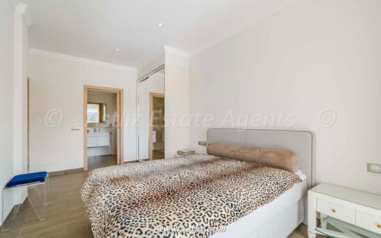 4 bedroom Villa for sale in La Caleta Adeje with pool - € 3,900,000 (Ref: 9638912)