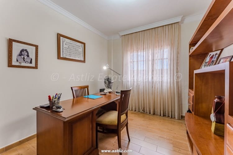 4 makuuhuone Huvila myytävänä paikassa Las Zocas mukana uima-altaan 
autotalli - 1 280 000 € (Ref: 9642190)