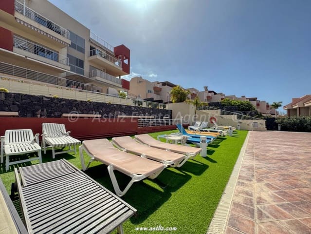 Apartamento de 3 habitaciones en Puerto Santiago, Santiago del Teide en venta con piscina - 450.000 € (Ref: 9685675)
