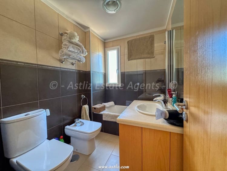 3 camera da letto Appartamento in vendita in Puerto Santiago con piscina - 450.000 € (Rif: 9685675)