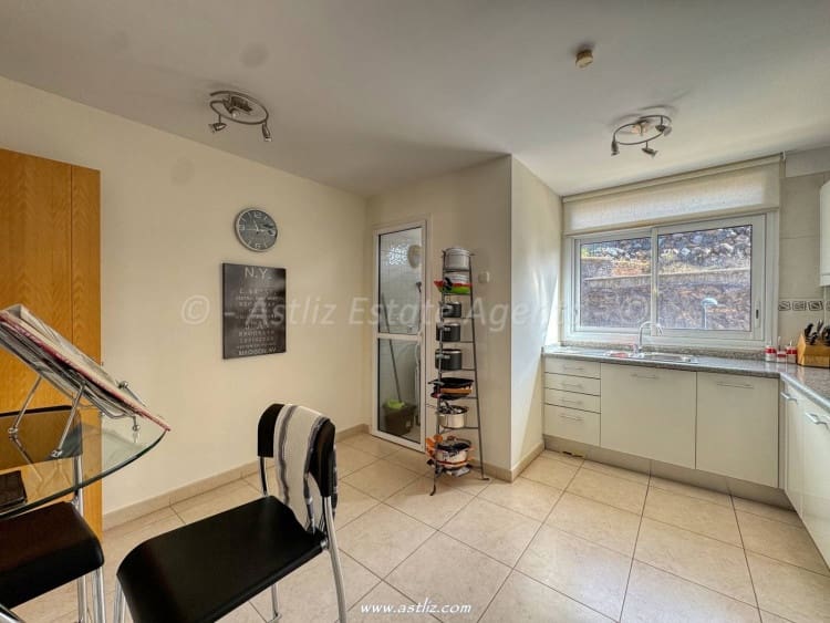 3 camera da letto Appartamento in vendita in Puerto Santiago con piscina - 450.000 € (Rif: 9685675)