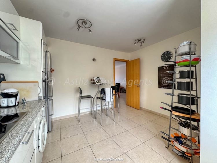 3 camera da letto Appartamento in vendita in Puerto Santiago con piscina - 450.000 € (Rif: 9685675)