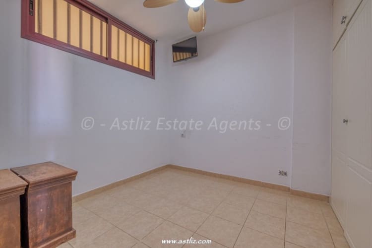 2 bedroom Apartment for sale in Puerto Santiago with pool garage - € 259,000 (Ref: 9703270)