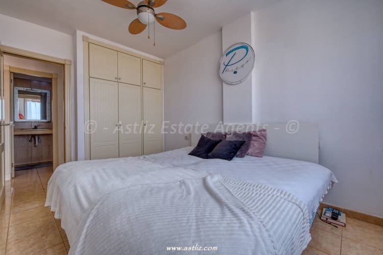 2 bedroom Apartment for sale in Puerto Santiago with pool garage - € 259,000 (Ref: 9703270)