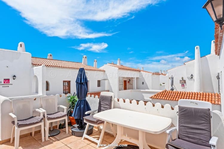 2 bedroom Apartment for sale in Amarilla Golf with pool - € 349,950 (Ref: 9733732)