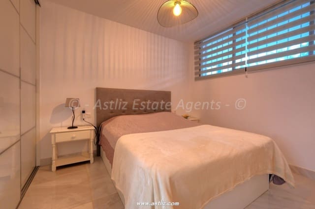 1 makuuhuone Huoneisto myytävänä paikassa El Varadero, Guía de Isora mukana uima-altaan - 285 000 € (Ref: 9769064)