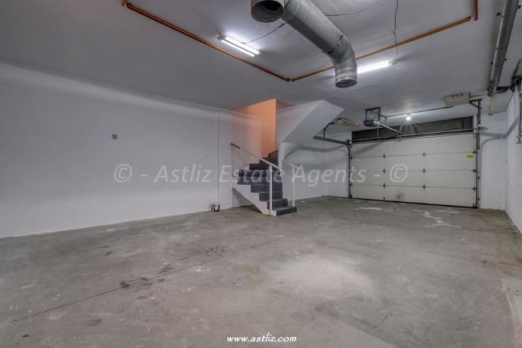 4 bedroom Villa for sale in Costa del Silencio with garage - € 360,000 (Ref: 9782088)