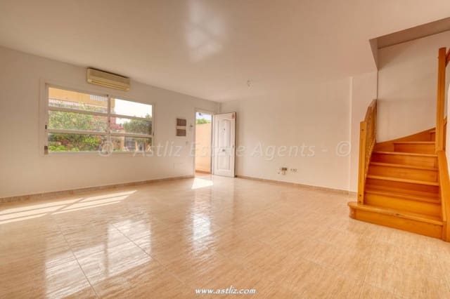 4 slaapkamer Villa te koop in Costa del Silencio, Arona met garage - € 360.000 (Ref: 9782088)