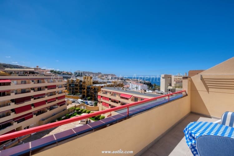 1 bedroom Apartment for sale in Puerto Santiago with pool - € 250,000 (Ref: 9815088)