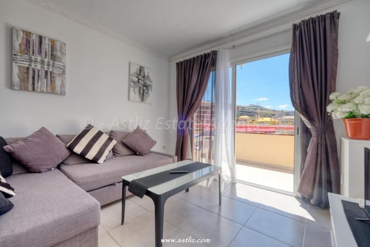1 bedroom Apartment for sale in Puerto Santiago with pool - € 250,000 (Ref: 9815088)