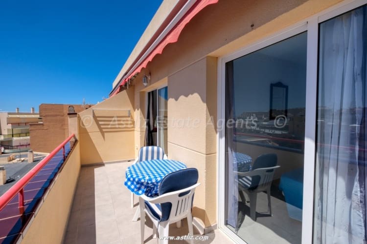 1 bedroom Apartment for sale in Puerto Santiago with pool - € 250,000 (Ref: 9815088)
