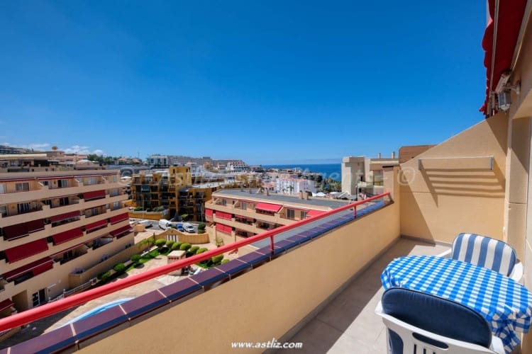 1 bedroom Apartment for sale in Puerto Santiago with pool - € 250,000 (Ref: 9815088)