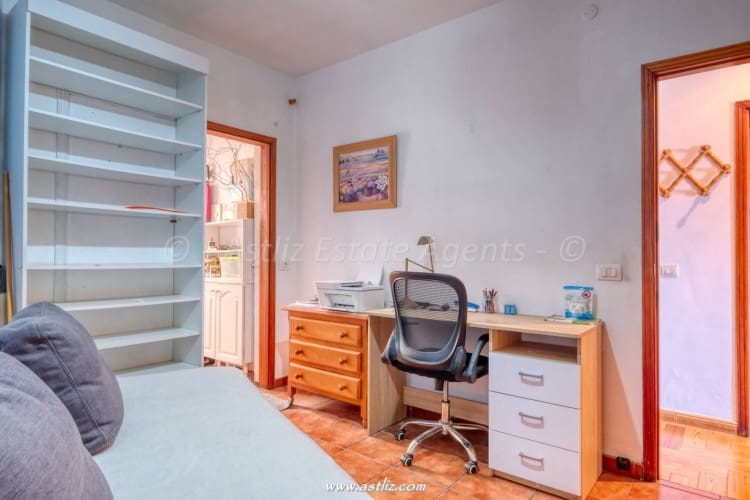 2 bedroom Apartment for sale in Puerto Santiago - € 295,000 (Ref: 9838366)