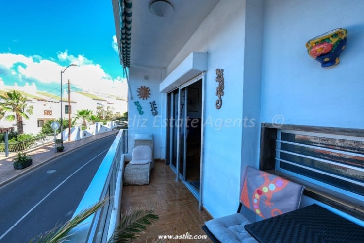 2 bedroom Apartment for sale in Puerto Santiago - € 295,000 (Ref: 9838366)