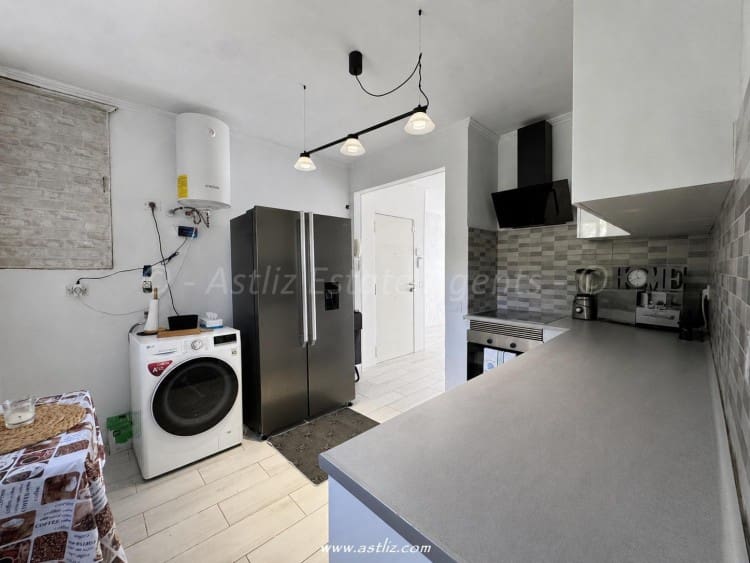 3 soverom Leilighet til salgs i Santa Cruz de Tenerife - € 190 000 (Ref: 9850558)