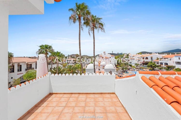 2 bedroom Apartment for sale in Amarilla Golf with pool garage - € 299,000 (Ref: 9862117)