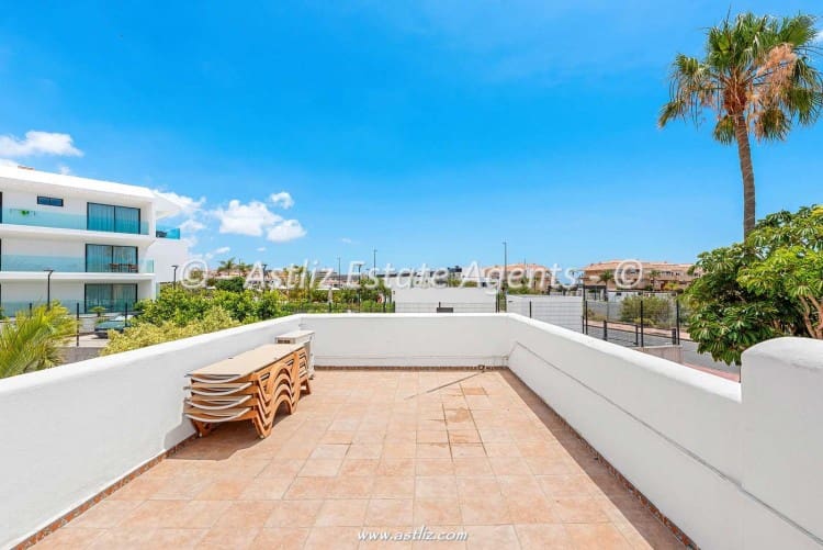 2 bedroom Apartment for sale in Amarilla Golf with pool garage - € 299,000 (Ref: 9862117)