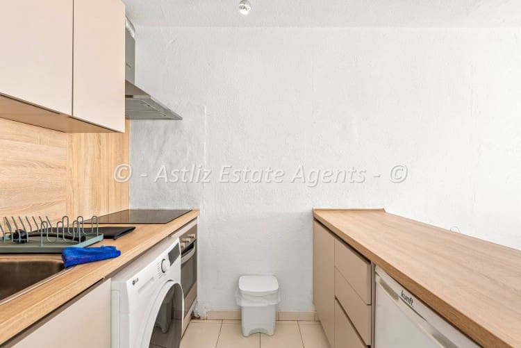 2 chambre Appartement à vendre à Costa del Silencio avec piscine garage - 299 000 € (Ref: 9863520)