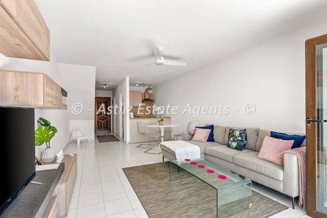 2 chambre Appartement à vendre à Costa del Silencio, Arona avec piscine garage - 299 000 € (Ref: 9863520)
