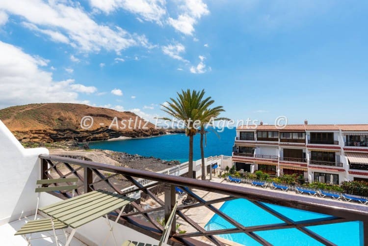 2 chambre Appartement à vendre à Costa del Silencio avec piscine garage - 299 000 € (Ref: 9863520)