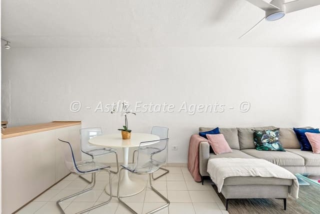 2 chambre Appartement à vendre à Costa del Silencio, Arona avec piscine garage - 299 000 € (Ref: 9863520)