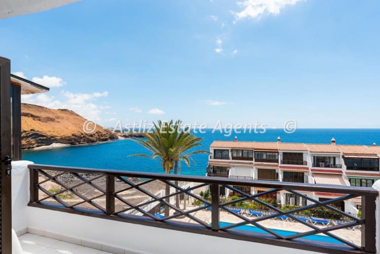 2 chambre Appartement à vendre à Costa del Silencio avec piscine garage - 299 000 € (Ref: 9863520)