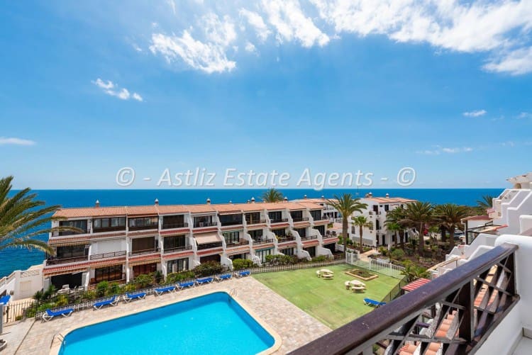 2 chambre Appartement à vendre à Costa del Silencio avec piscine garage - 299 000 € (Ref: 9863520)