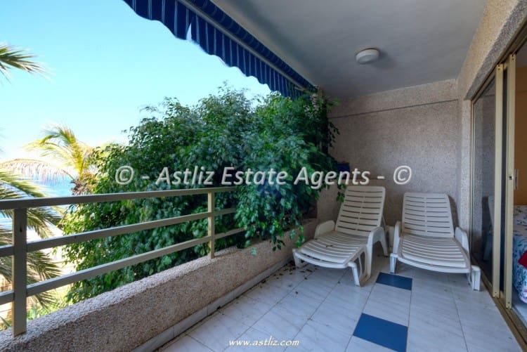 2 bedroom Apartment for sale in Guia de Isora with pool - € 335,000 (Ref: 9879989)