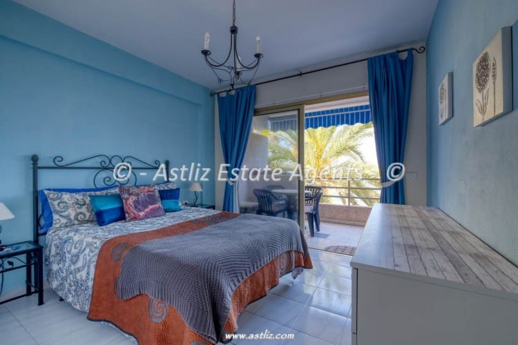 2 bedroom Apartment for sale in Guia de Isora with pool - € 335,000 (Ref: 9879989)