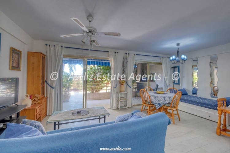 2 bedroom Apartment for sale in Guia de Isora with pool - € 335,000 (Ref: 9879989)