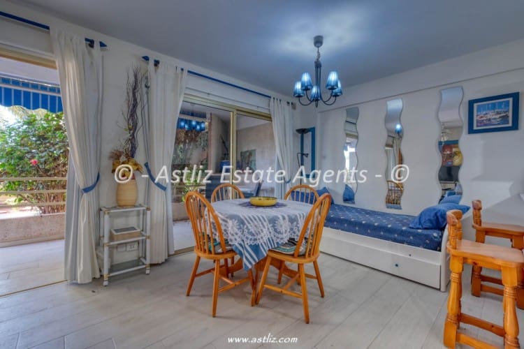 2 bedroom Apartment for sale in Guia de Isora with pool - € 335,000 (Ref: 9879989)