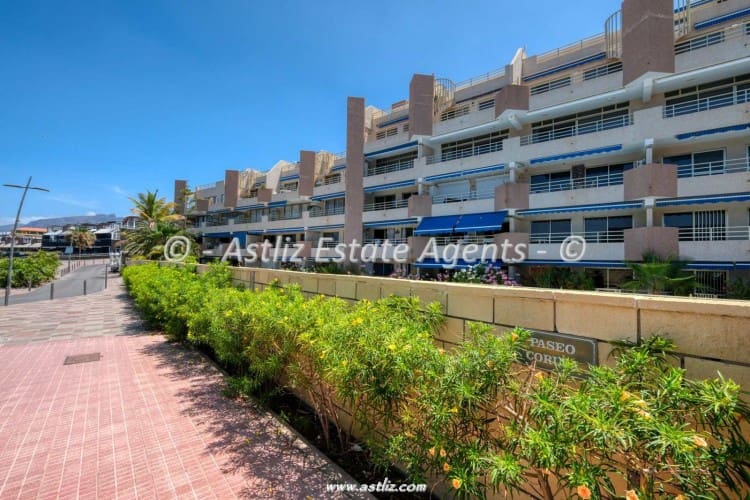 2 bedroom Apartment for sale in Guia de Isora with pool - € 335,000 (Ref: 9879989)