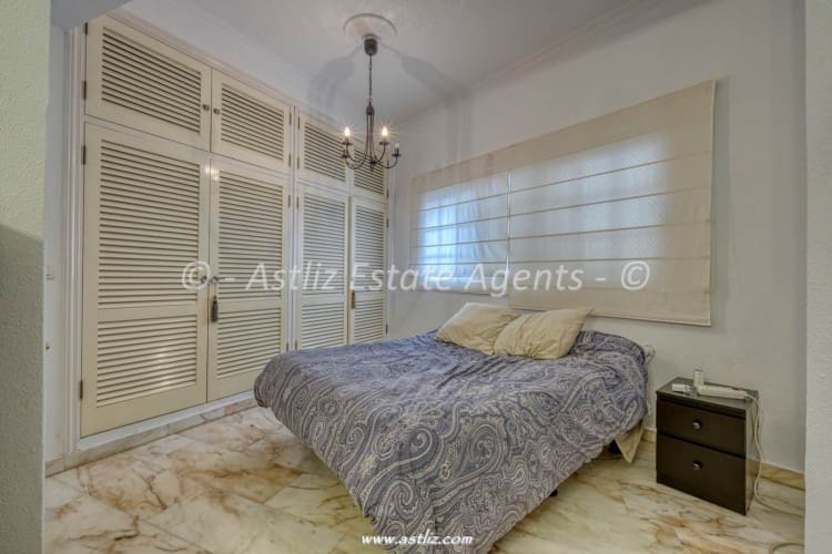 7 soverom Villa til salgs i Icod de los Vinos med garasje - € 640 000 (Ref: 9883734)