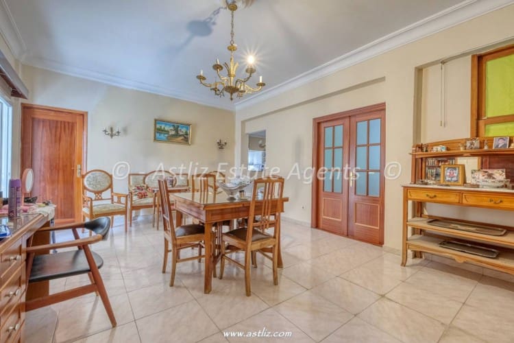 7 soverom Villa til salgs i Icod de los Vinos med garasje - € 640 000 (Ref: 9883734)