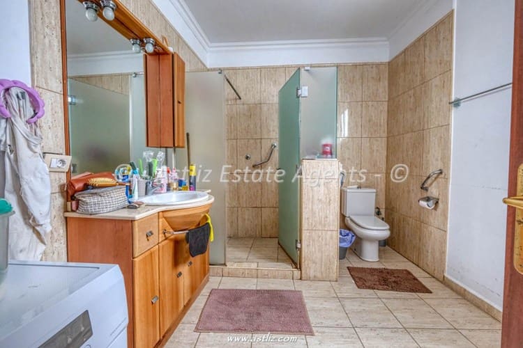 7 soverom Villa til salgs i Icod de los Vinos med garasje - € 640 000 (Ref: 9883734)