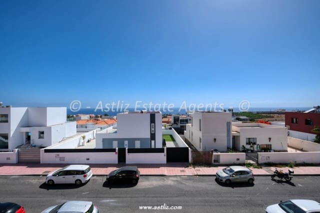 2 bedroom Apartment for sale in Callao Salvaje, Adeje with pool garage - € 330,000 (Ref: 9890650)