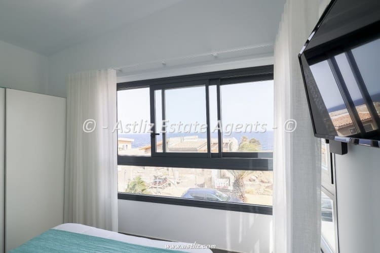 2 bedroom Villa for sale in Abades with pool garage - € 549,000 (Ref: 9921136)