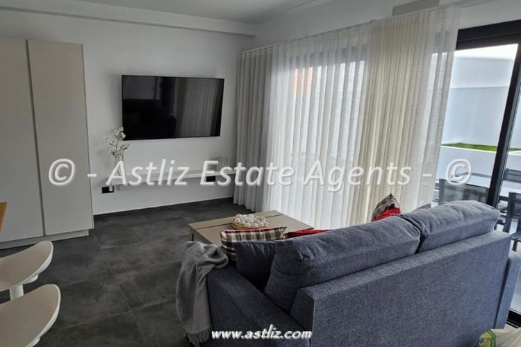 2 bedroom Villa for sale in Abades with pool garage - € 549,000 (Ref: 9921136)