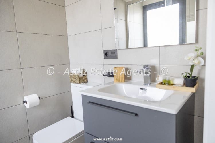 2 bedroom Villa for sale in Abades with pool garage - € 549,000 (Ref: 9921136)